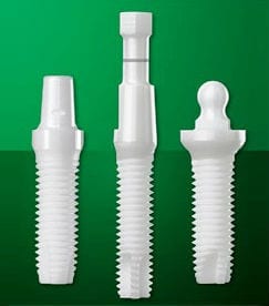 metal-free dental implants